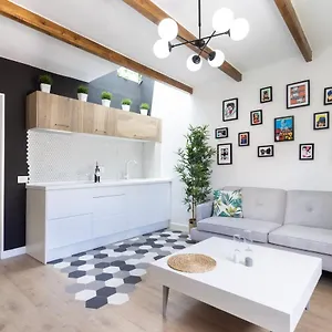 https://home2book-vintage-american-deluxe-la-laguna.in-canary-islands.com