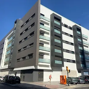 https://malakatua-station-apartment-with-pool-parking.1costadelsol.com